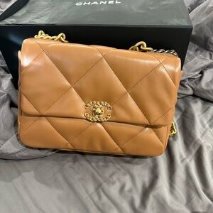 Chanel Caramel Quilted Shoulder Bag with Gold Hardware